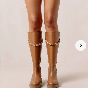 Anthropologie Alohas Pier Boots NIB